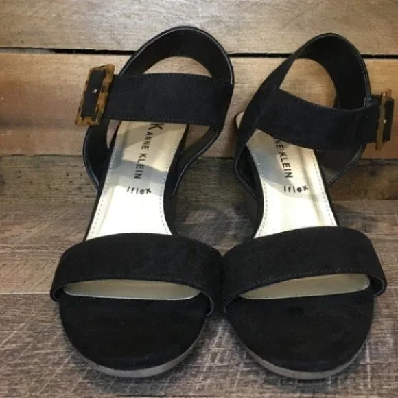 NEW Anne Klein Hibiscus Wedge Sandal - Picture 2 of 10